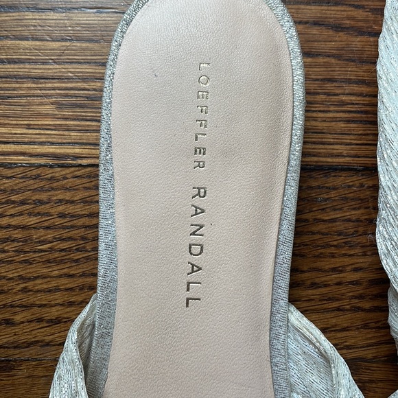 Loeffler Randall size 8.5 gold slides - Picture 2 of 3